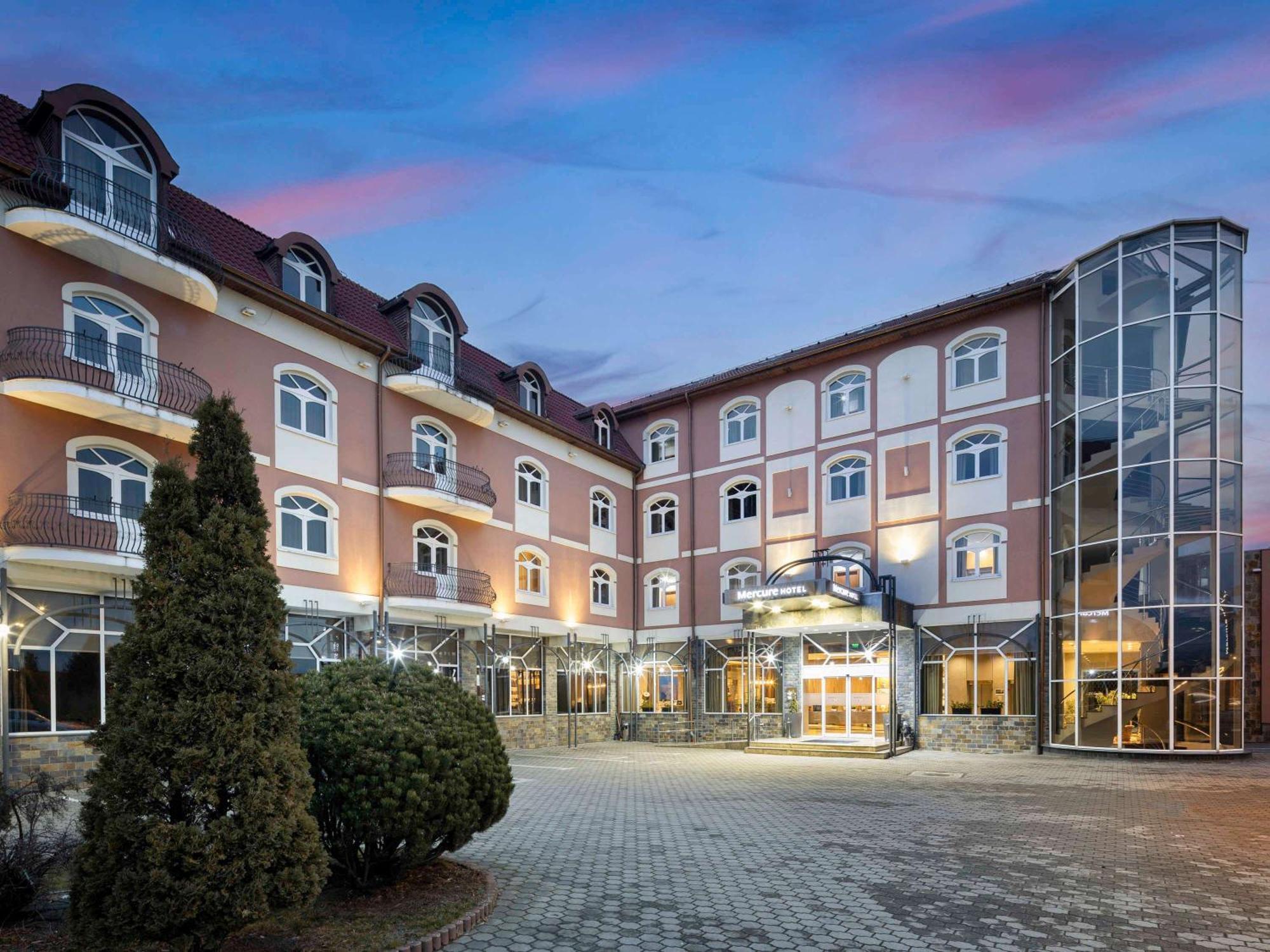 Mercure Sibiu Airport Exterior foto